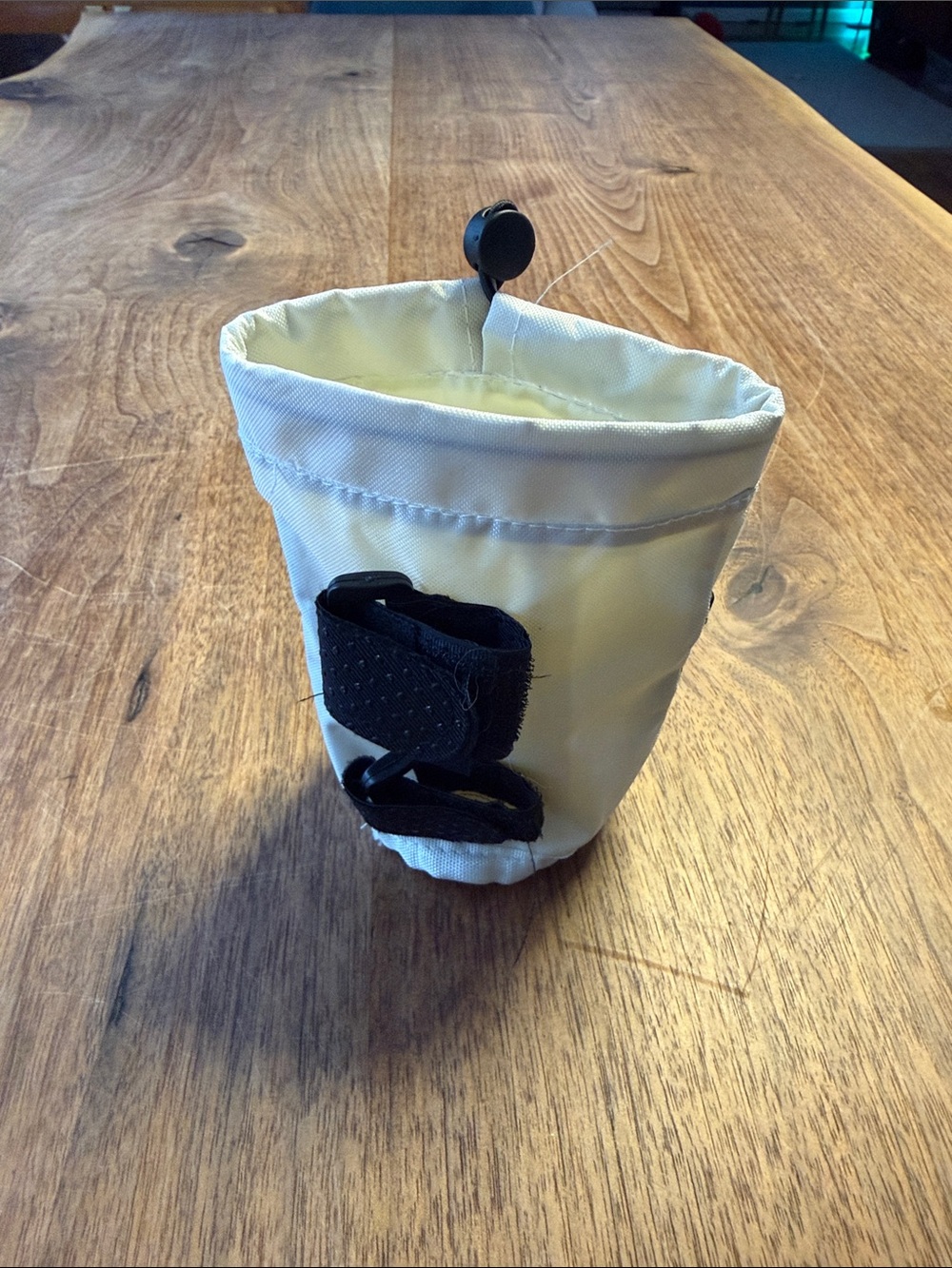LUGGAGE CUPHOLDER - Picture 2 of 5